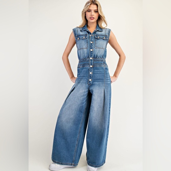 Snow Washed Wide Leg Button Down Denim Jumpsuit - eesome - Picture 5 of 9